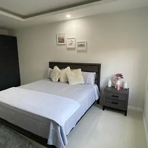 2-bedroom-villa-in-ocho-rios.comcaribbean.com/